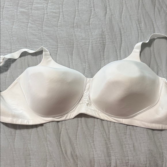 Vanity Fair Classic White Bra - Picture 1 of 3